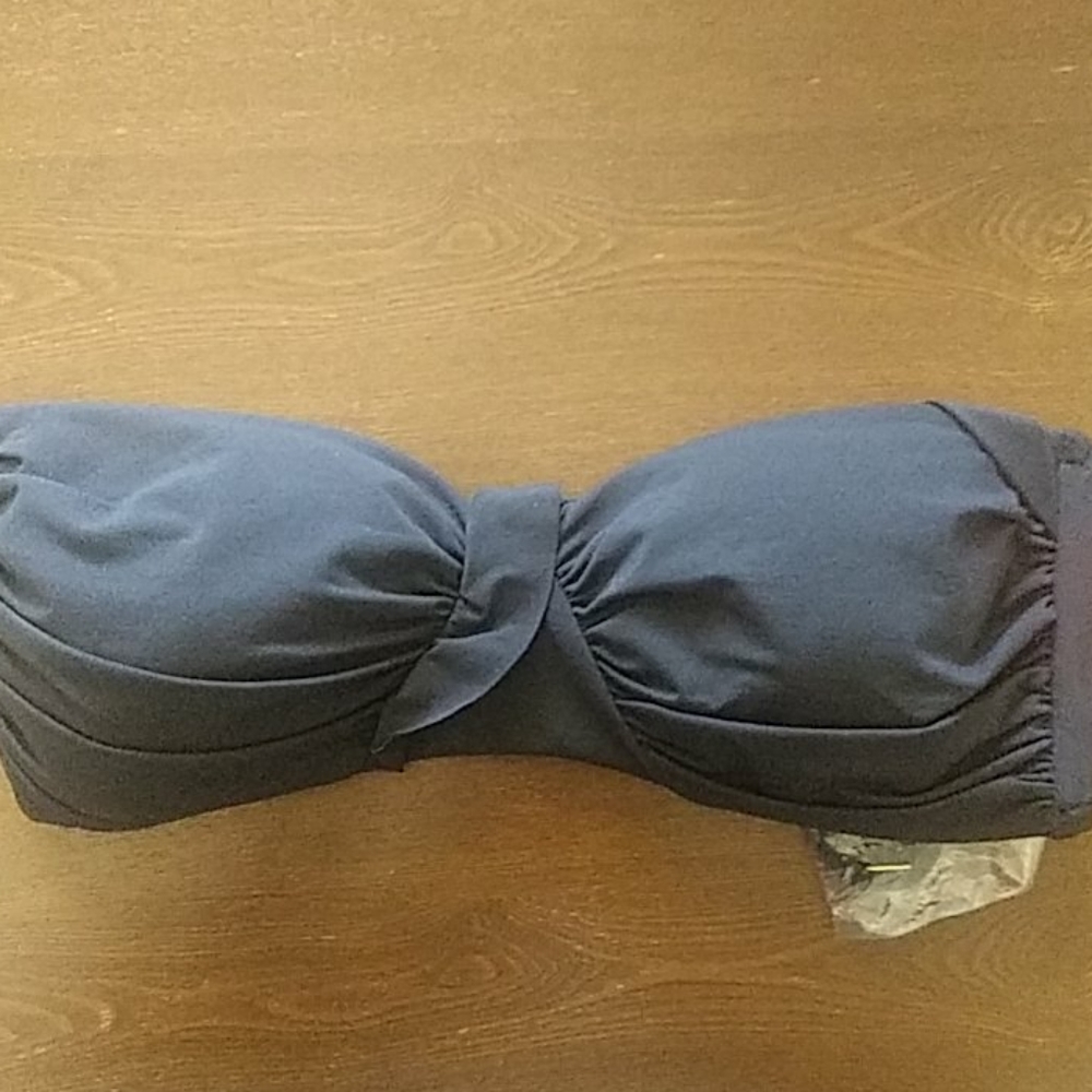 Jantzen bikini top size 8